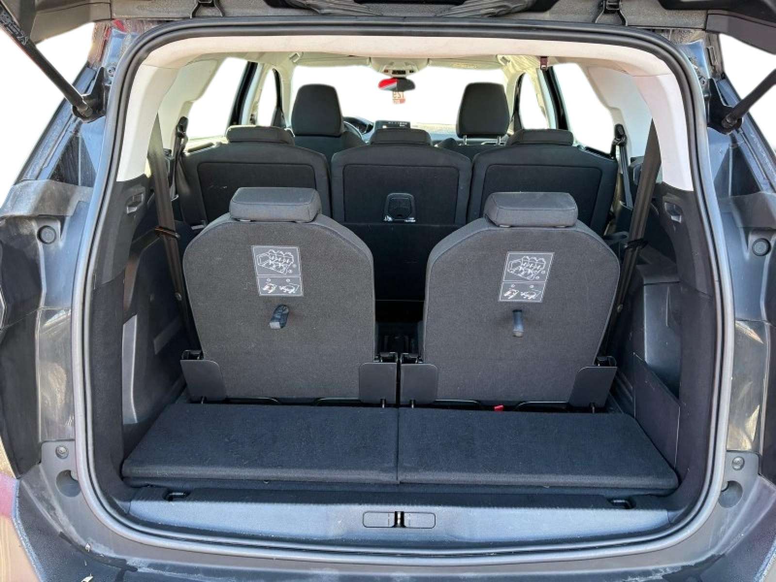 Peugeot 5008 7 PLACES PRIX MARCHAND OU EXPORT 7 PLACES