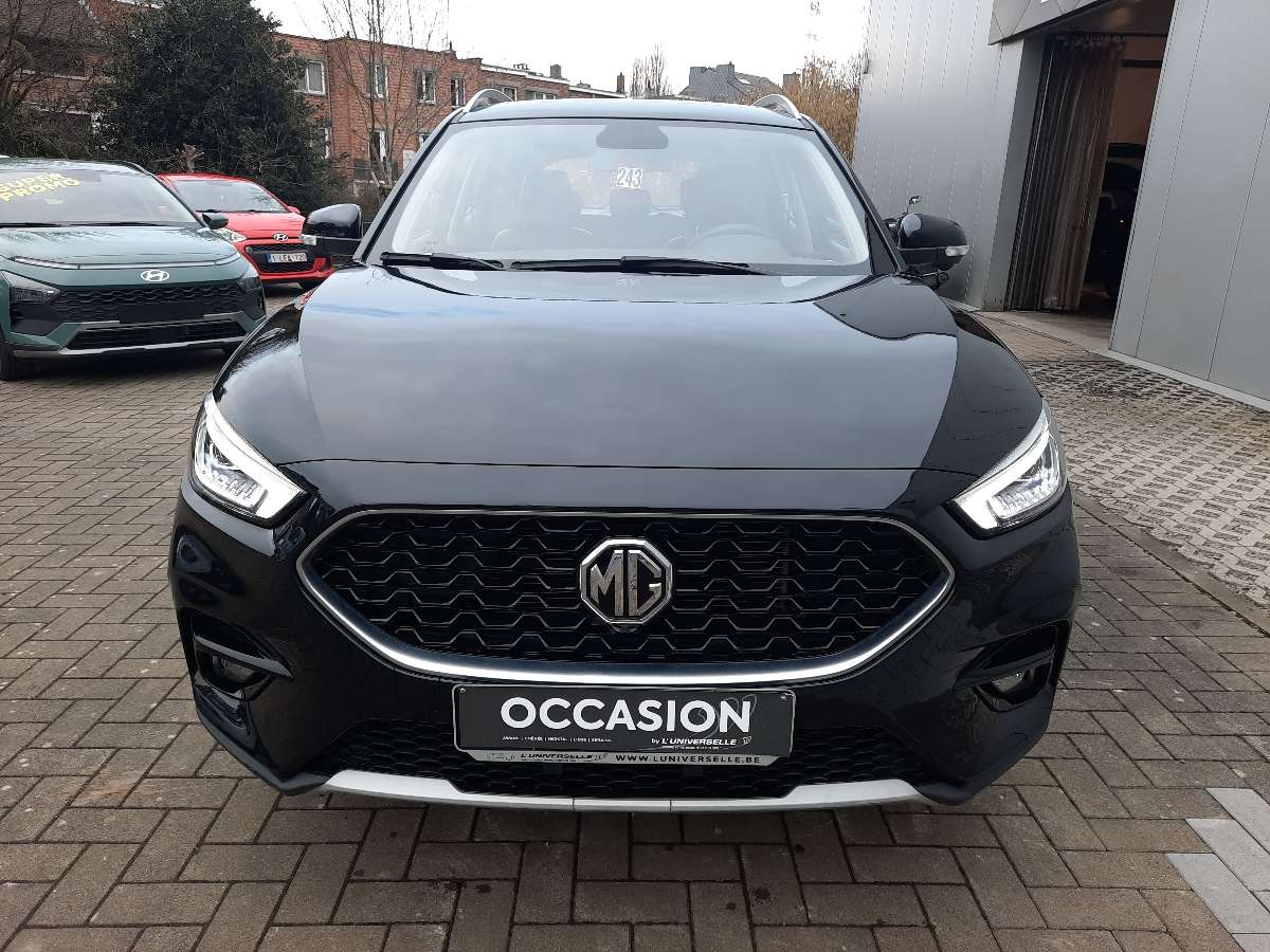 MG ZS LUXURY