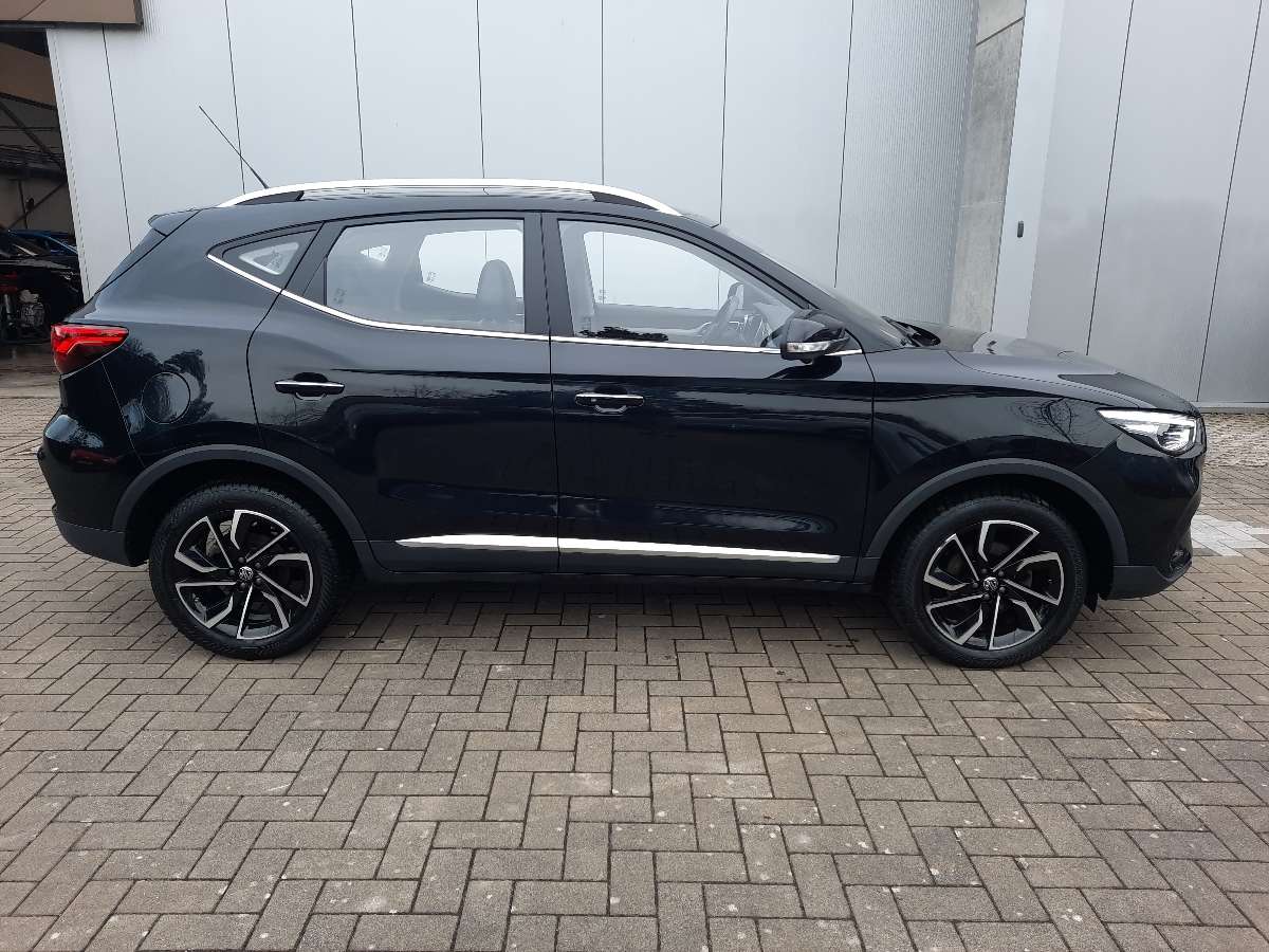 MG ZS LUXURY