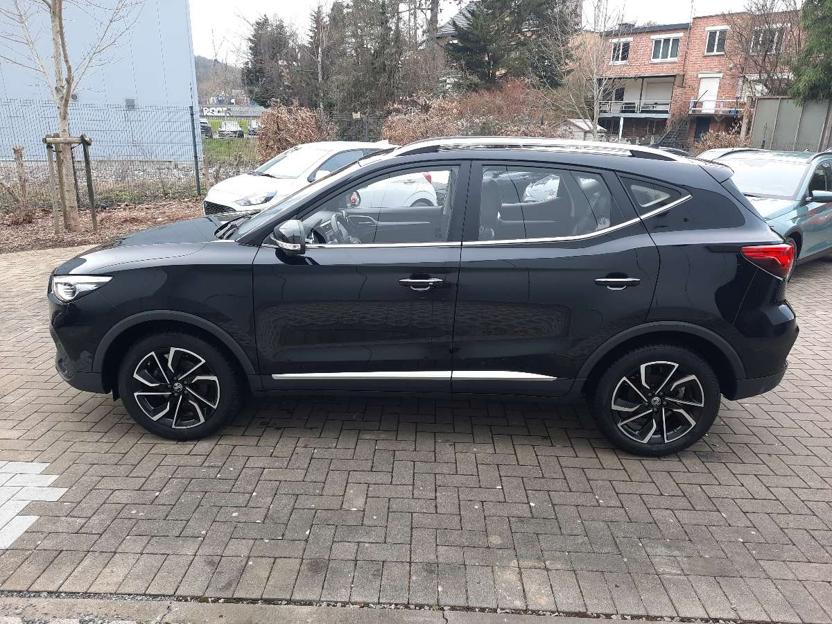 MG ZS LUXURY