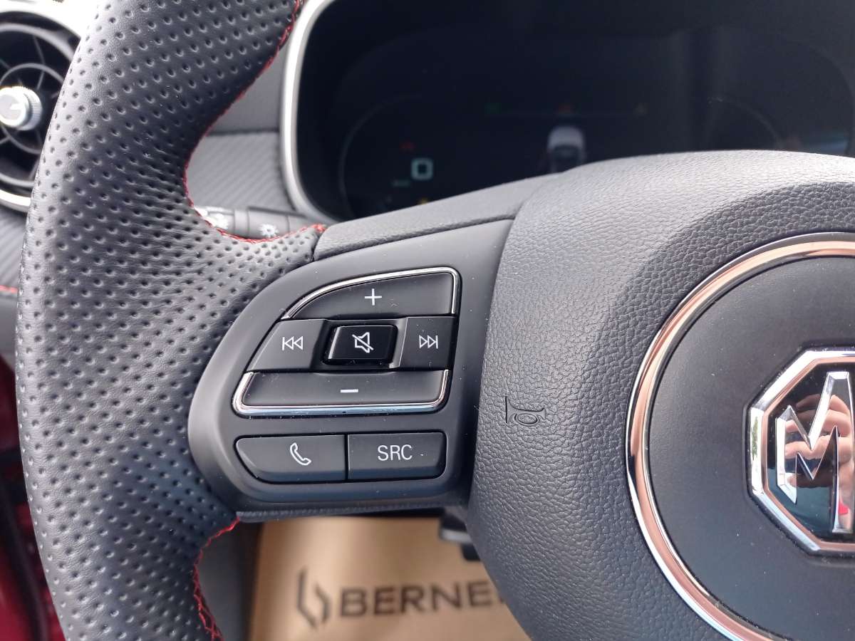 MG ZS 1.0 LUXURY AUTO