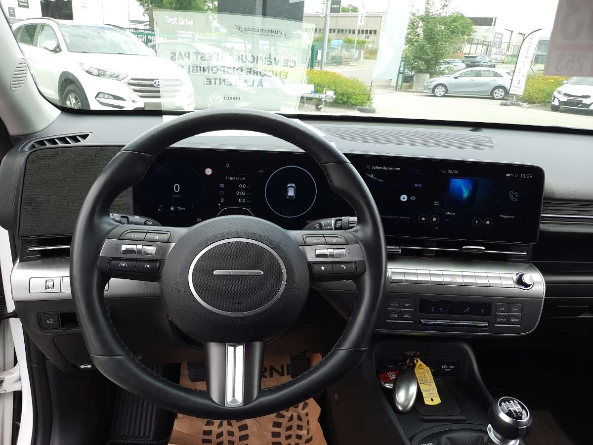 Hyundai KONA SHINE