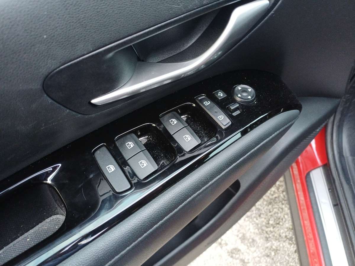 Hyundai TUCSON FEEL COMFORT PACK 48V AUTOMATIQUE