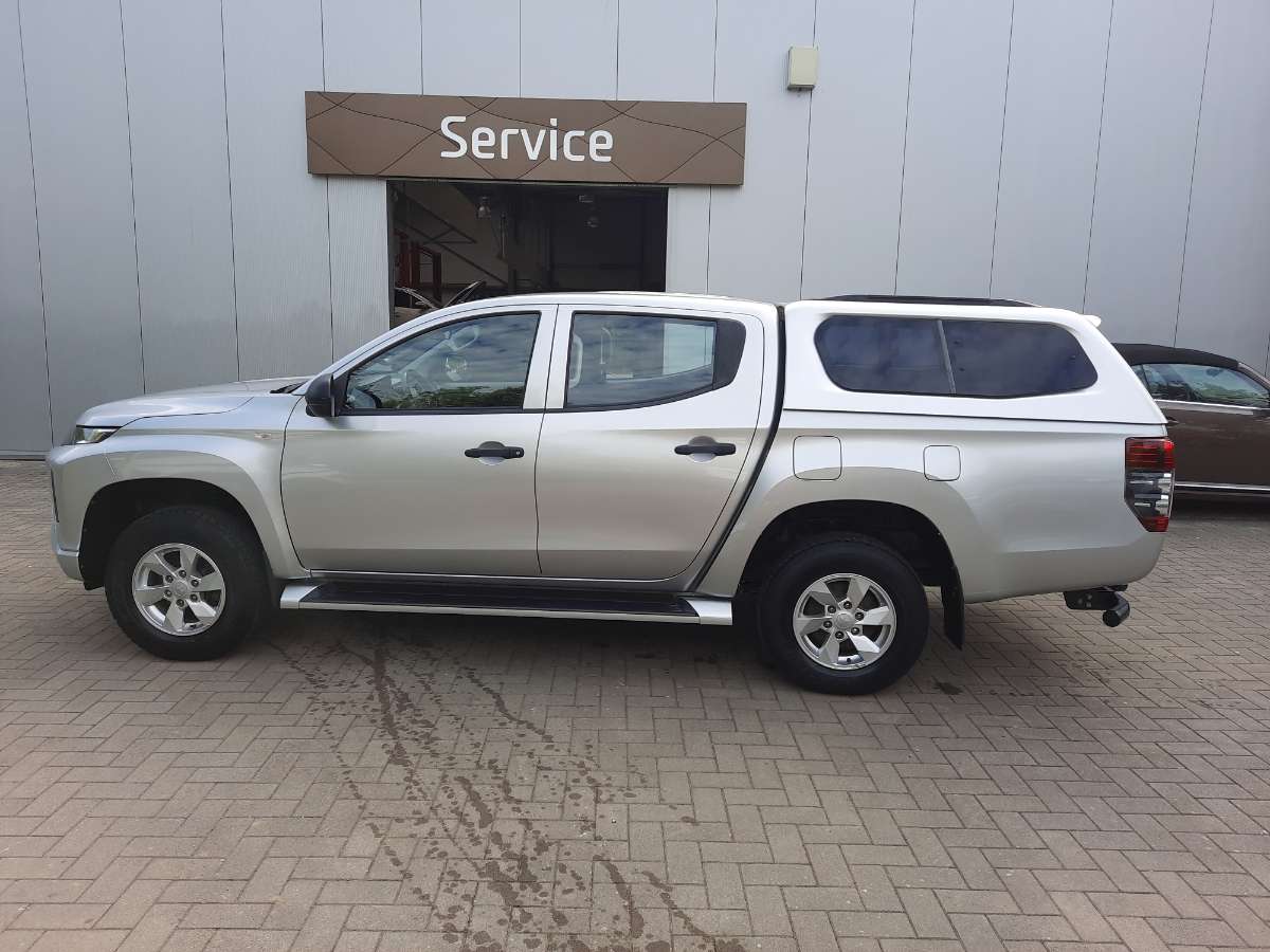 Mitsubishi L200 INTENS 2.3 DI-D 4WD