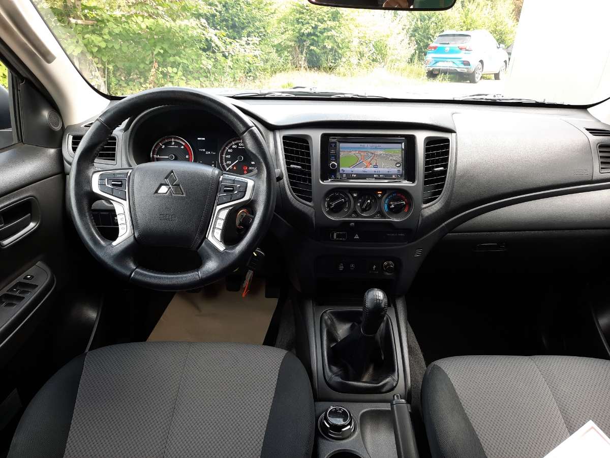 Mitsubishi L200 INTENS 2.3 DI-D 4WD
