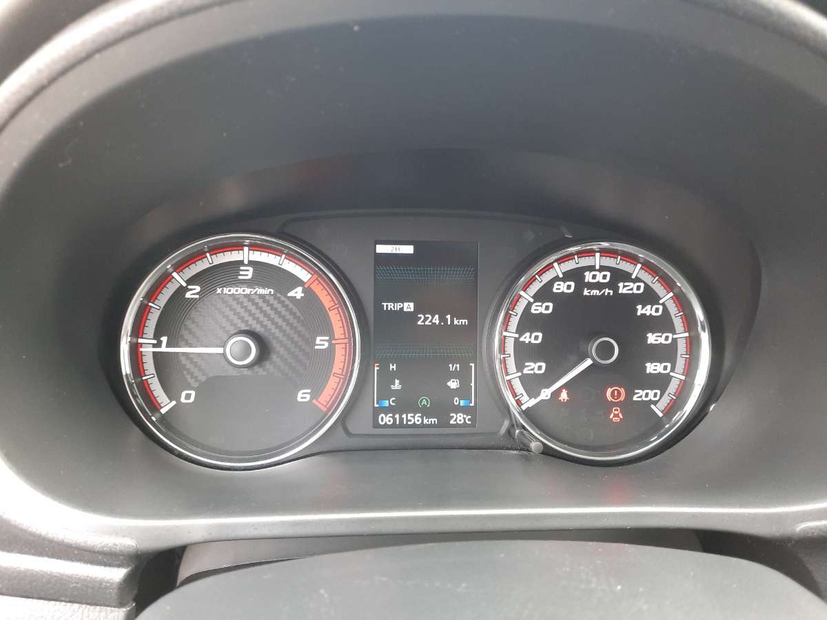 Mitsubishi L200 INTENS 2.3 DI-D 4WD