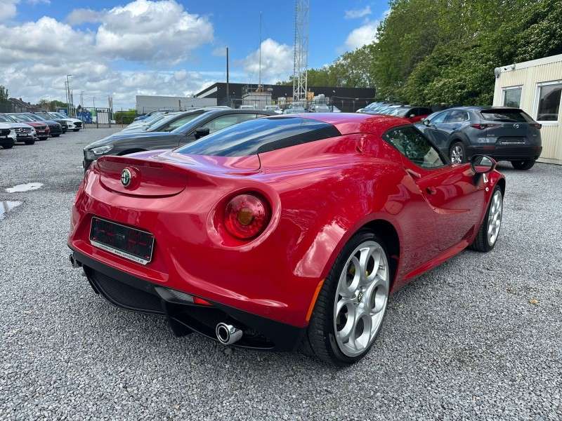 Alfa Romeo 4C SPORT