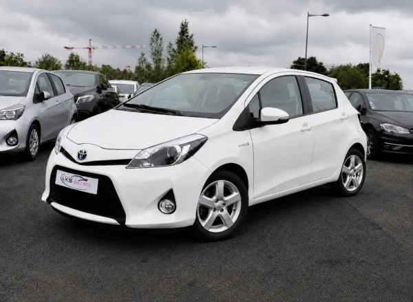 Toyota Yaris III 1.5 HYBRID 100H STYLE EDITION