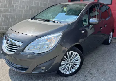 Opel Meriva 1.4i Black Edition + CLIM + CAR-PASS