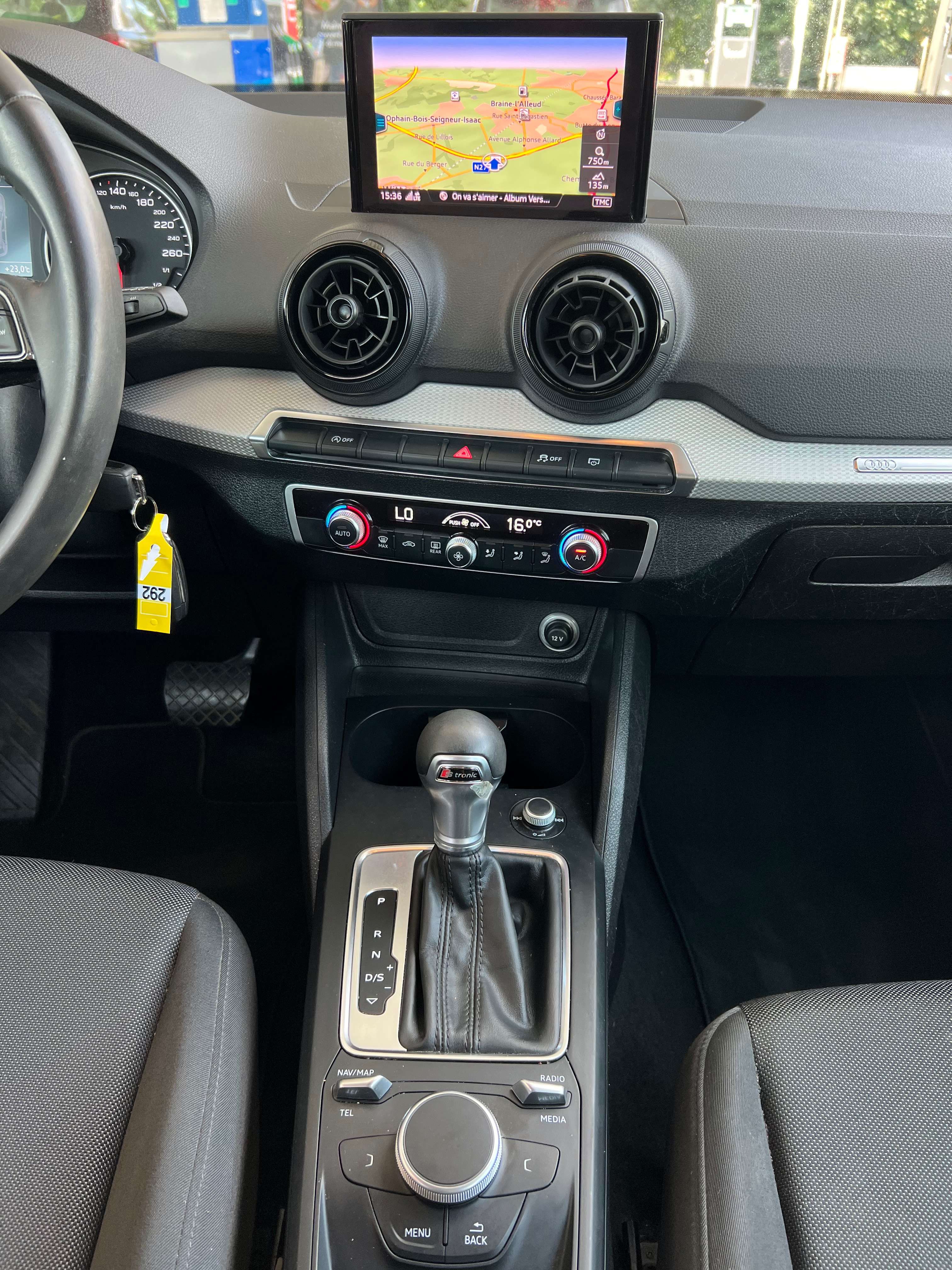 Audi Q2 1.0 TFSI Design S tronic + CAR-PASS + GARANTIE + NAVI