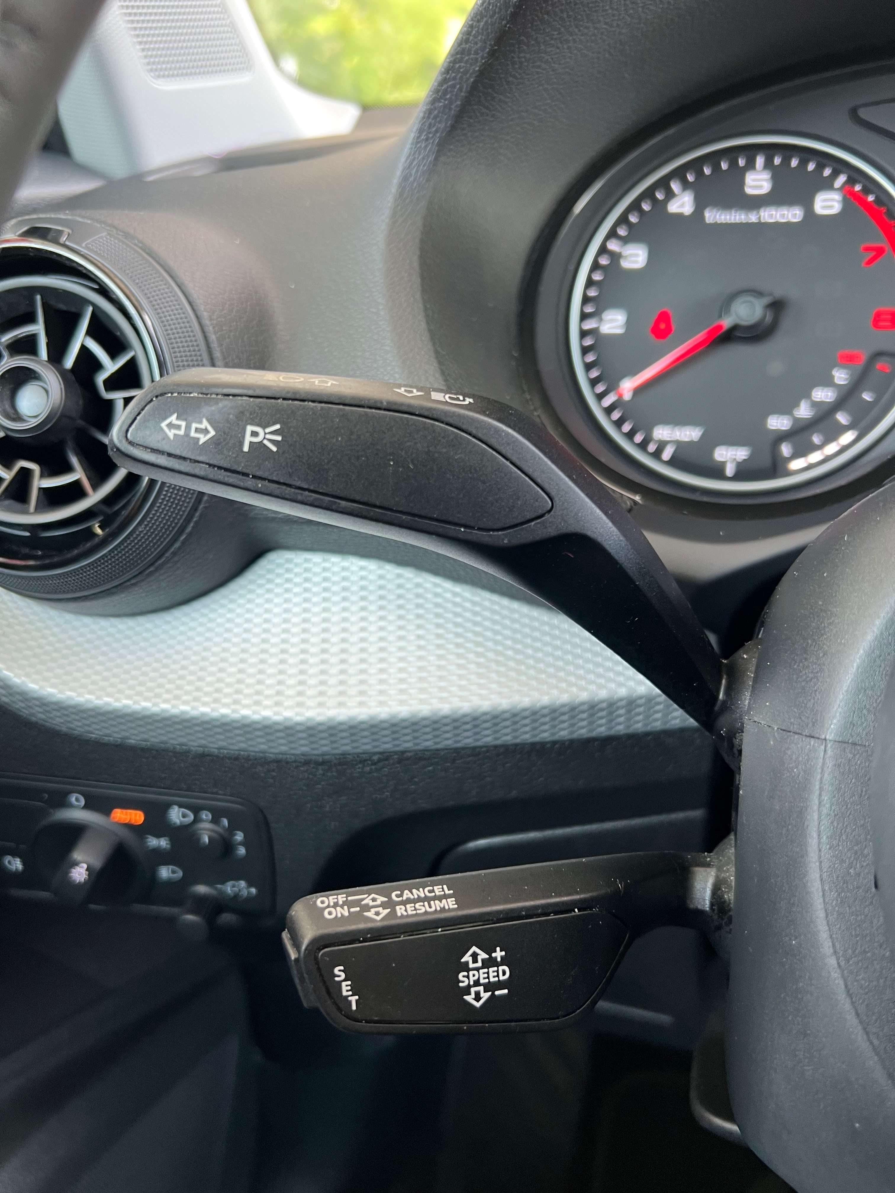 Audi Q2 1.0 TFSI Design S tronic + CAR-PASS + GARANTIE + NAVI