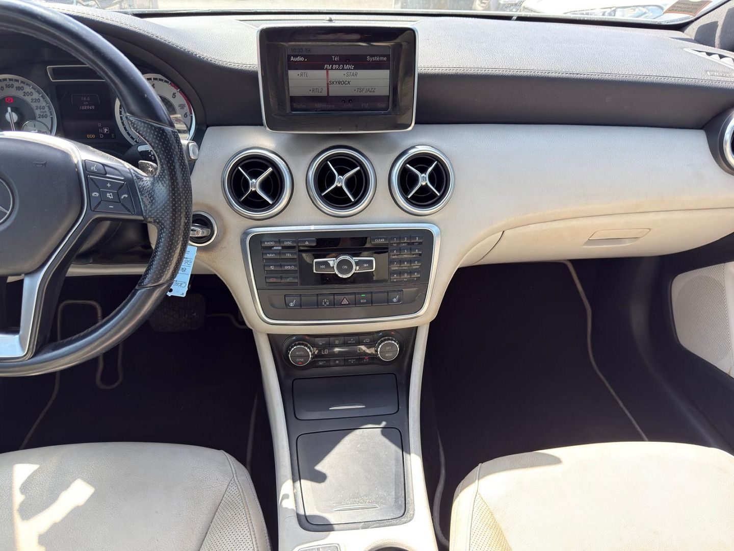 Mercedes-Benz CLASSE A 180 CDI SENSATION 7G-DCT
