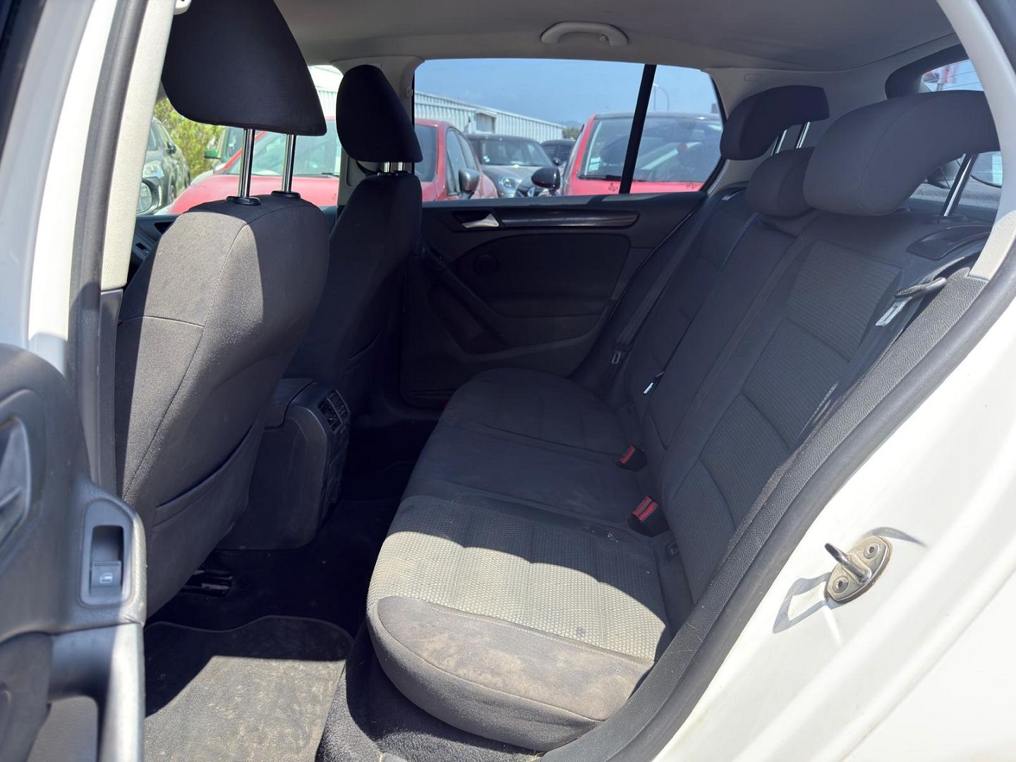 Volkswagen GOLF VI 1.6 TDI 105CH BLUEMOTION FAP CONFORTLINE BUSINESS 5P