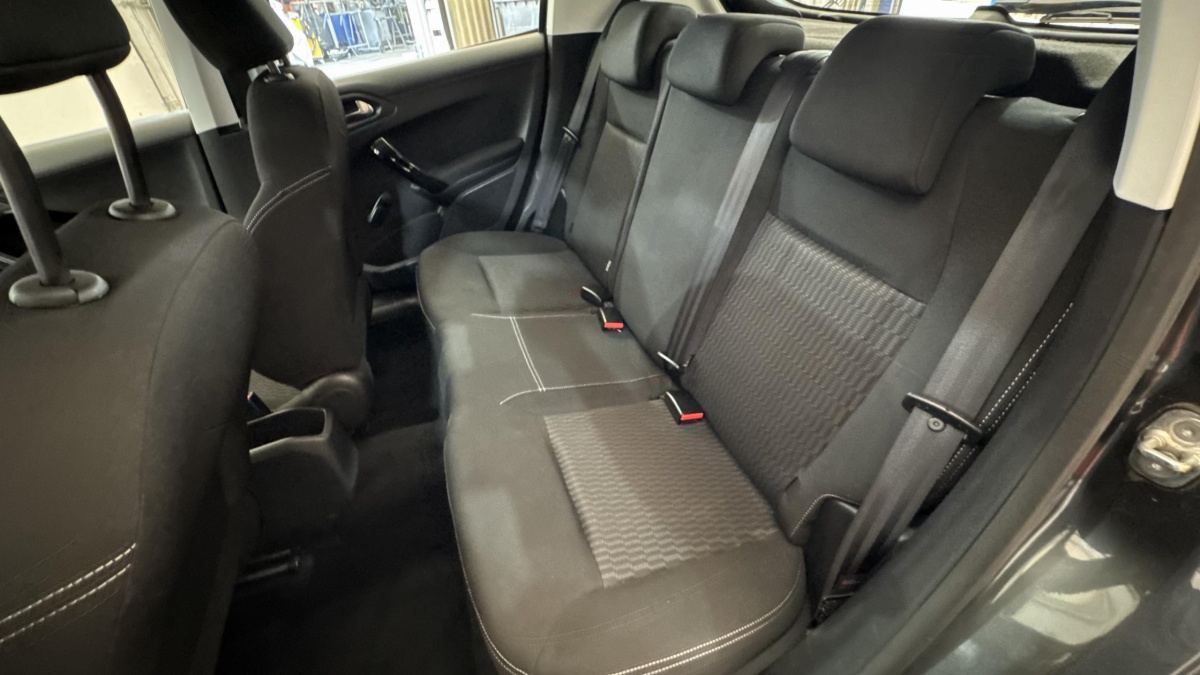 Peugeot 208 1.2 PureTech 82 Active
