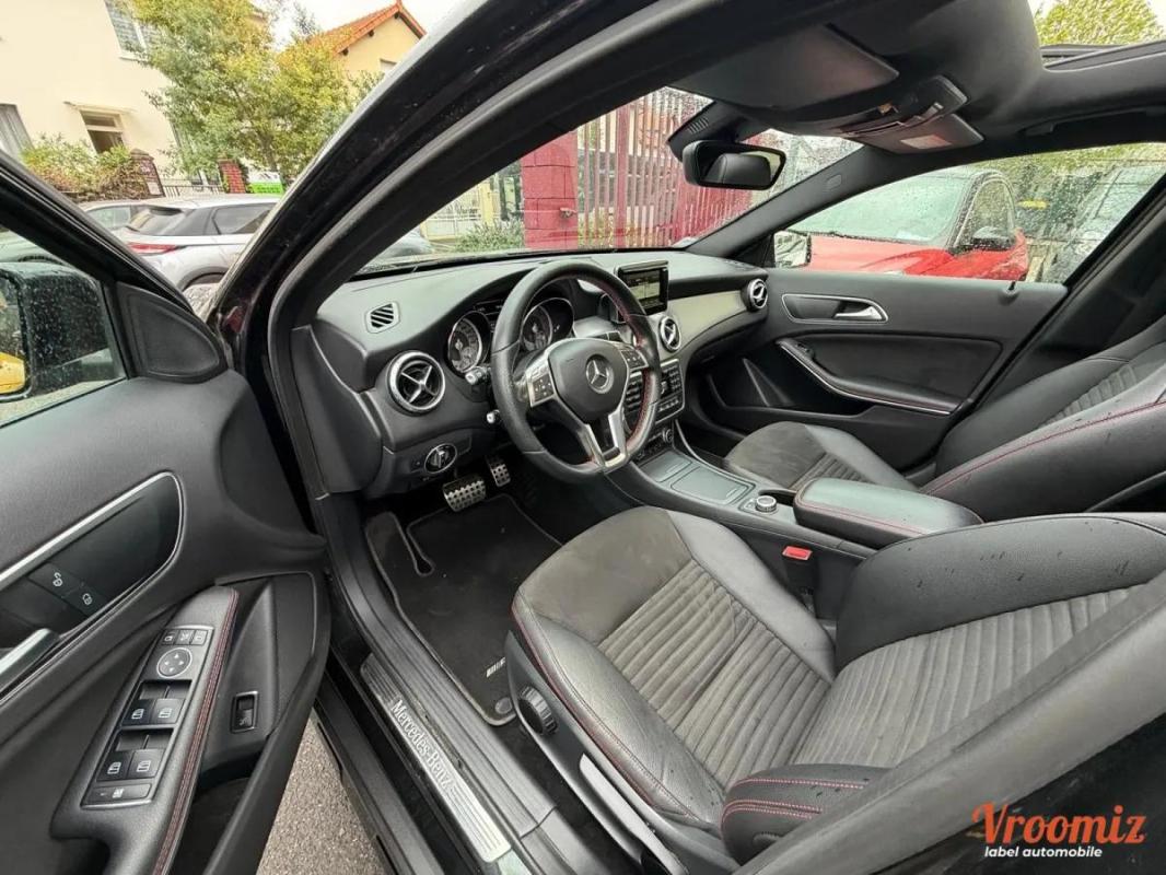 Mercedes-Benz Gla 2.2 220 CDI 170 FASCINATION 4MATIC 7G-DCT BVA