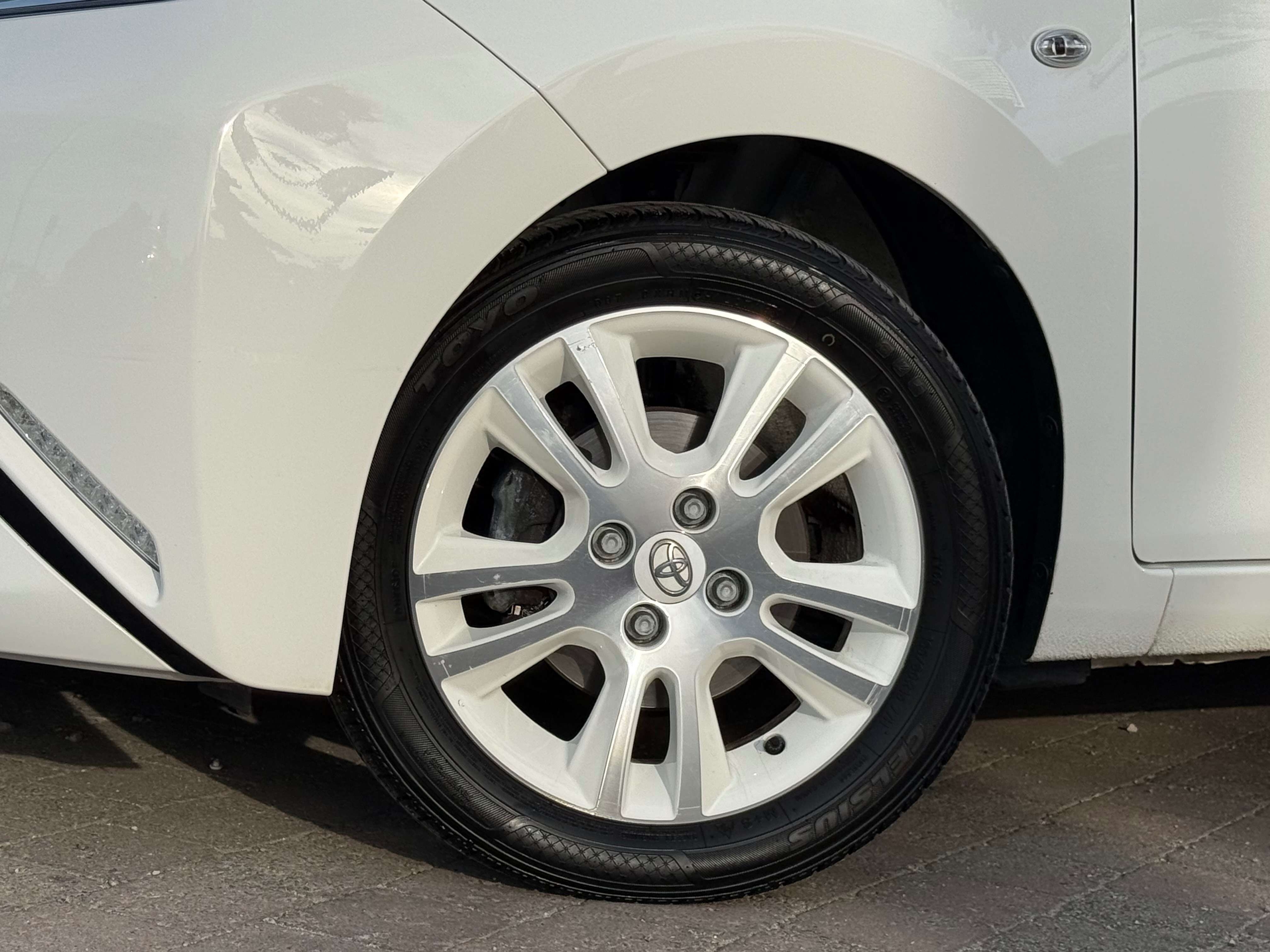 Toyota Aygo 1.0I 69PK |✅AIRCO | BLUETOOTH | CAMERA | 15’’ ALU VELGEN | TOUCHSCREEN | ONDERHOUDSBOEKJE | 12M GARANTIE | EURO 6B |