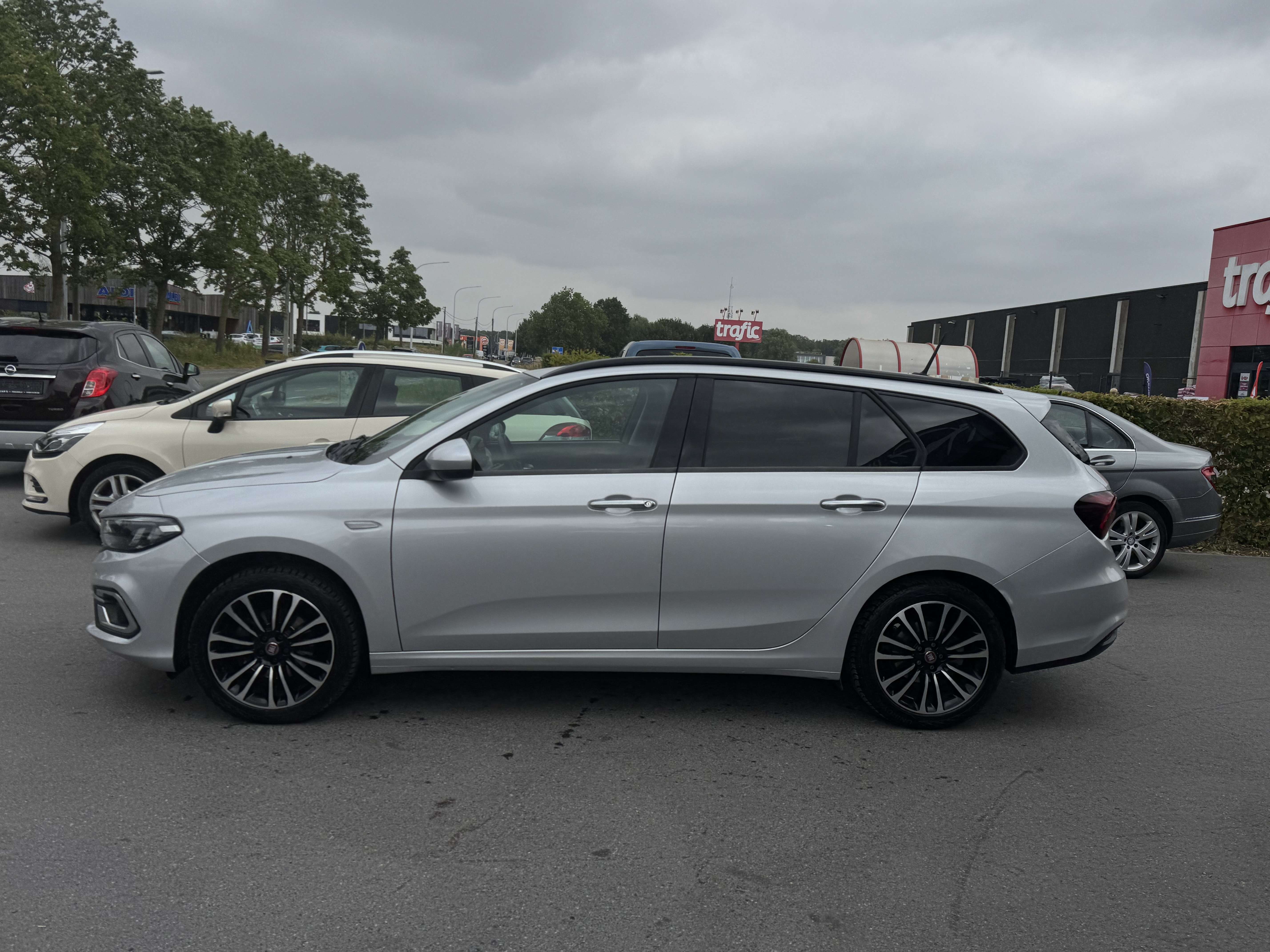 Fiat Tipo Tipo SW 1.0 *1 ER MAIN*LED*NAVI*CAMERA*CARNET*GARANTIE 12 MOIS