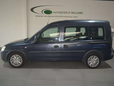 Opel Combo Combo Tour 1.7 DTH CDTi Enjoy / 5 ZITPLAATSEN /keuringvrije meneemprijs IDEAAL VOOR BEGINNENDE BESTUURDERS