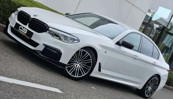 BMW 520 *** M Pack - 2019 - M Sound - Carpass - Garantie ******