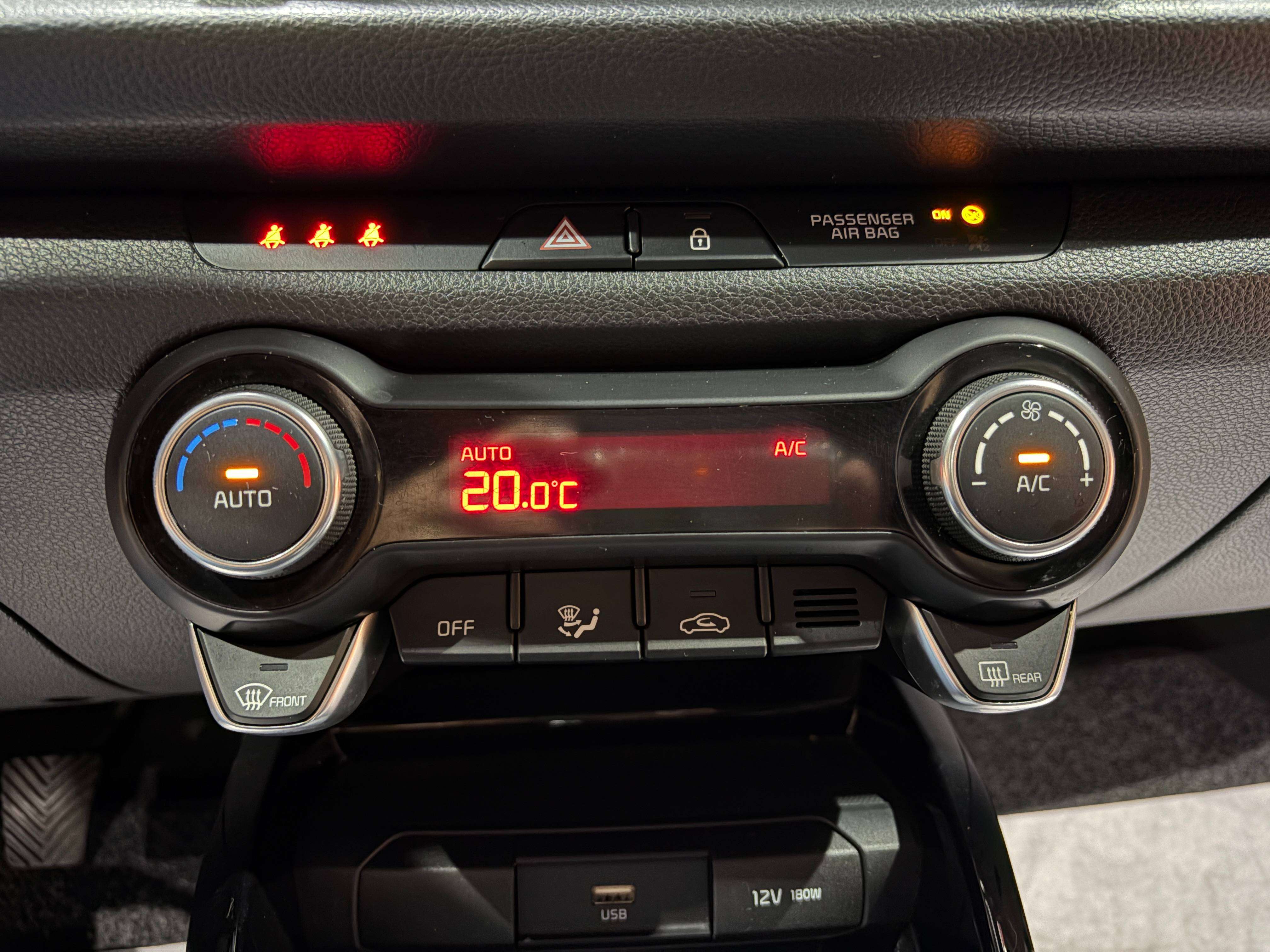 Kia Rio 1.2i *CARPLAY*SIEGE+VOLANT CHAUFF*CAMERA*1ER PROPRIO*GARANTIE*