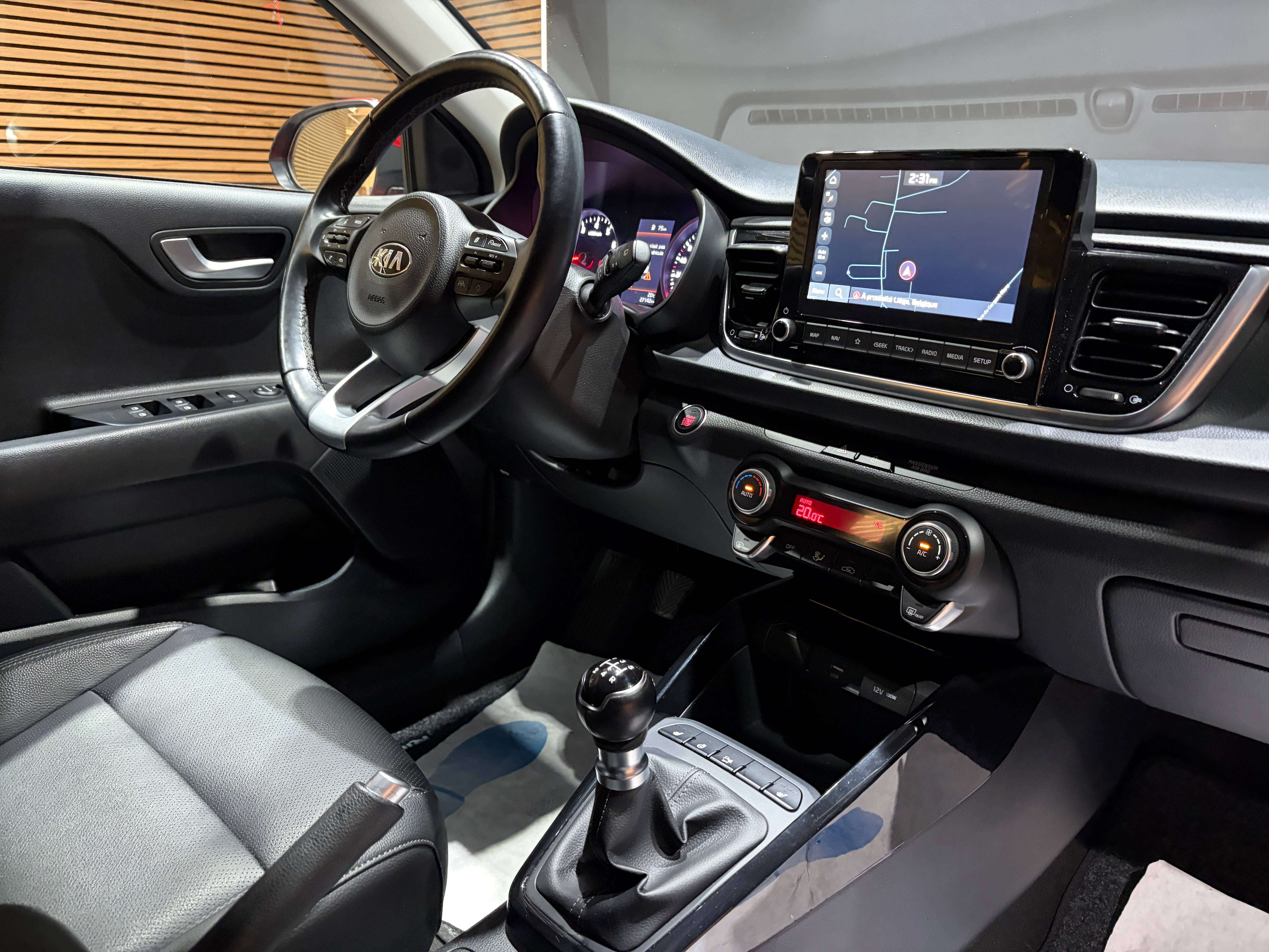 Kia Rio 1.2i *CARPLAY*SIEGE+VOLANT CHAUFF*CAMERA*1ER PROPRIO*GARANTIE*
