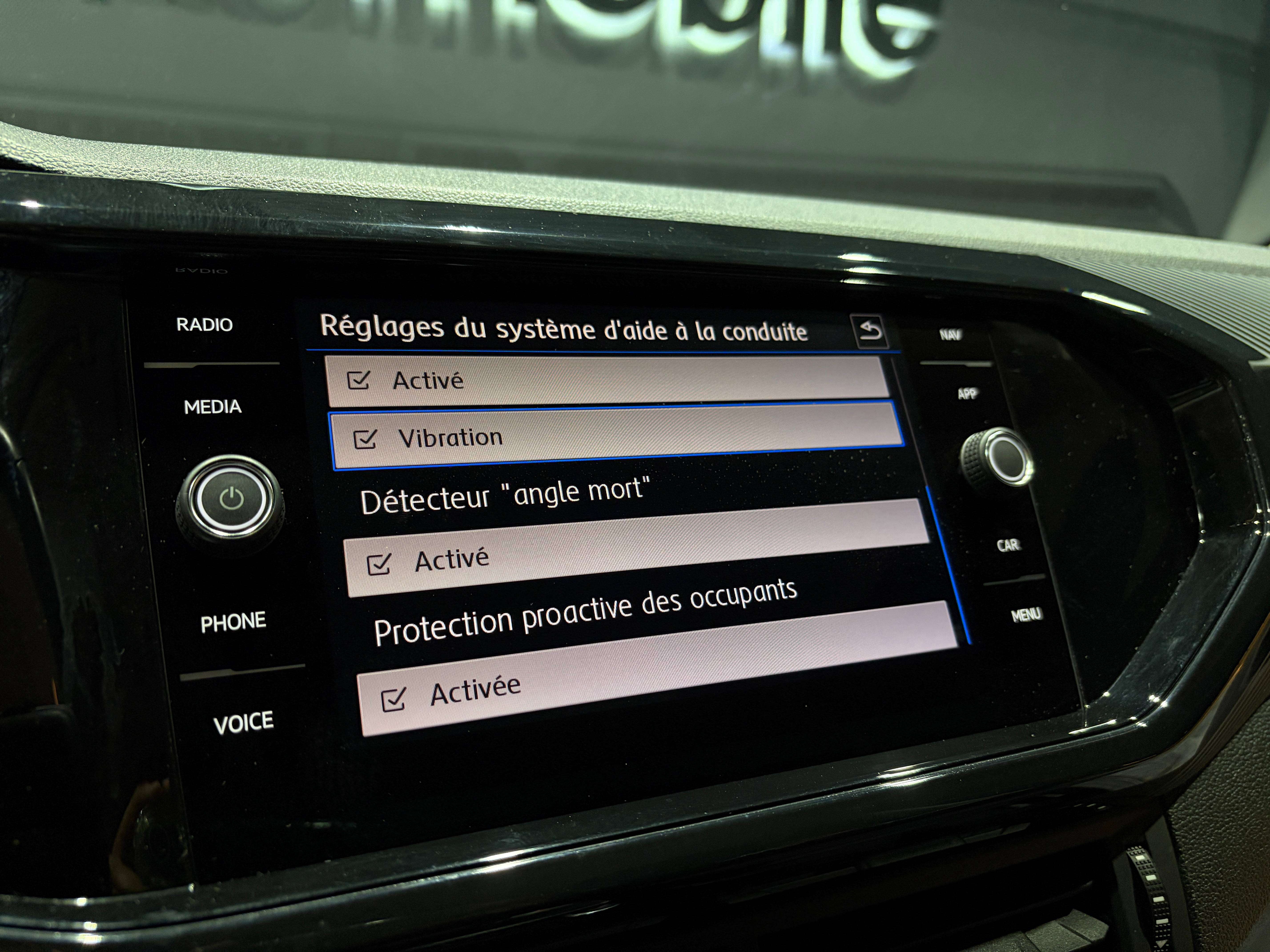 Volkswagen T-Cross 1.0 TSI DSG *CARPLAY*CAMERA*FRONT ASSIST*1ER PROPRIO*GARANTIE*