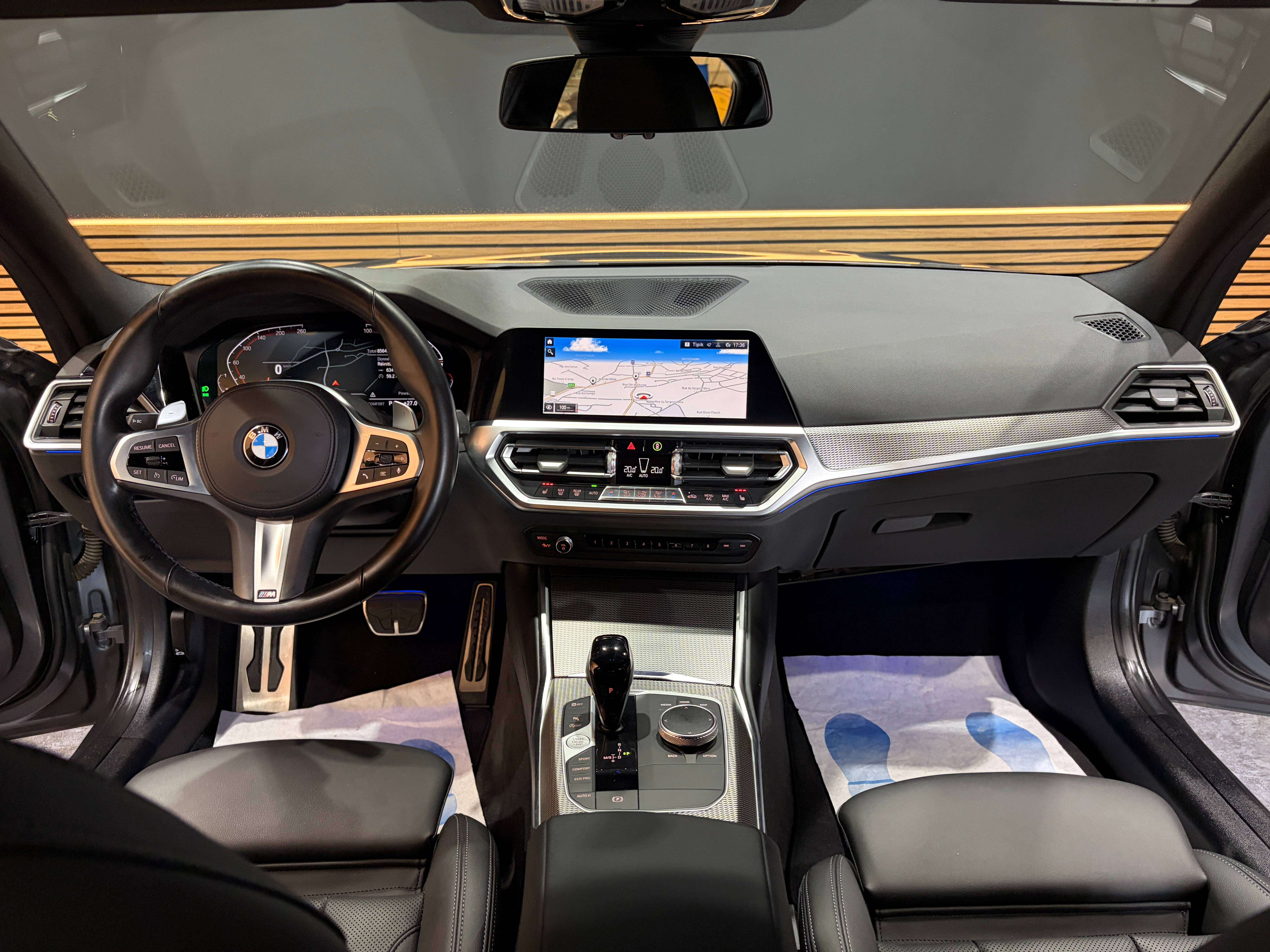 BMW 318 iA *PACK M*CARPLAY*LED*SIEGE CHAUFF*1ER PROPRIO*GARANTIE*