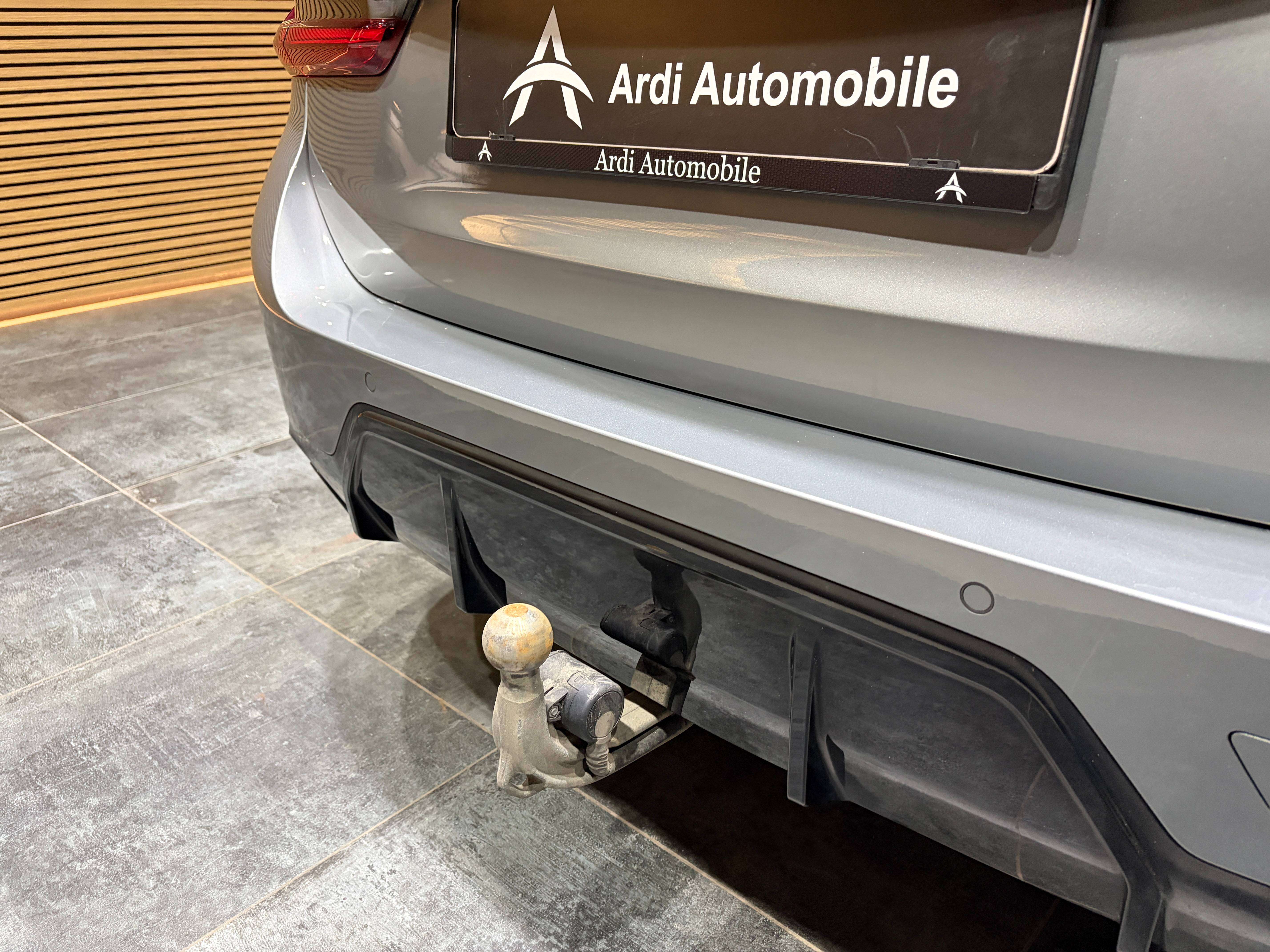 BMW 316 dA Touring *PACK M*CARPLAY*TOIT OUV+PANO*1ER PROPRIO*GARANTIE*