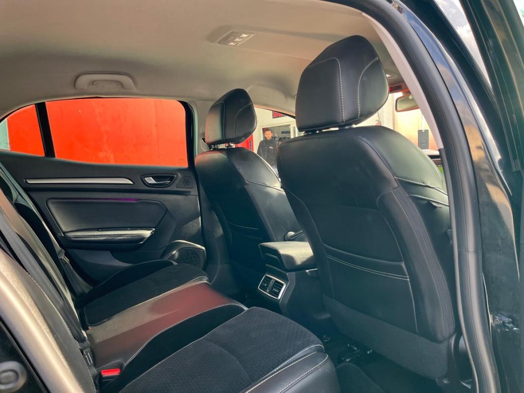 Renault Megane IV 1.5 BLUE DCI 116 CH BOITE AUTOMATIQUE - ENTIÈREMENT RÉVISÉE ET GARANTIE 12 MOIS