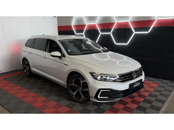 Volkswagen Passat GTE SW 1.4TSI Hybrid Rechargeable - 218cv BV DSG 6 FULL ENTRETIEN
