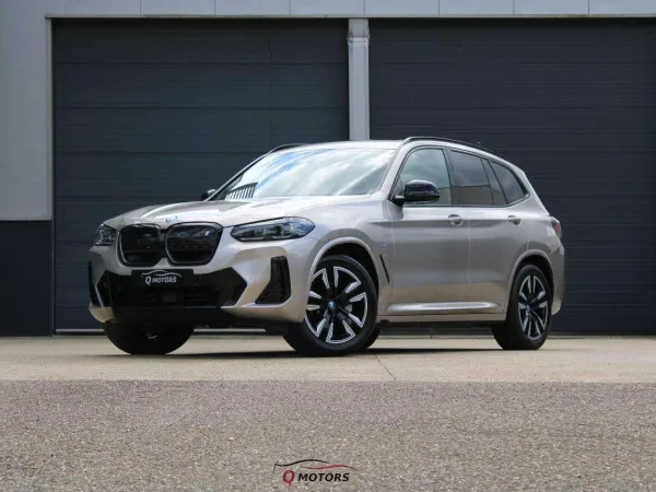 BMW iX3 -M PAKKET-LED-ACC-CAMERA-KEYLESS-CARPLAY-BTW