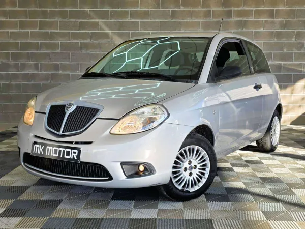 Lancia Ypsilon 🟢1.2 ESSENCE 60CV
