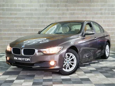 BMW 318 🟢DIESEL 143CV - FULL CARNET - BOITE AUTO - CAPTEURS