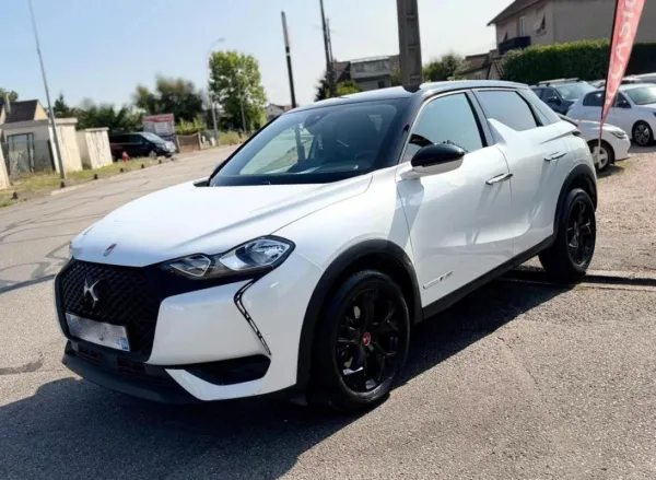 Ds 3 Crossback Performance Line 1.5 BlueHDi 130CV BVA8 ENTRETIEN COMPLET A JO