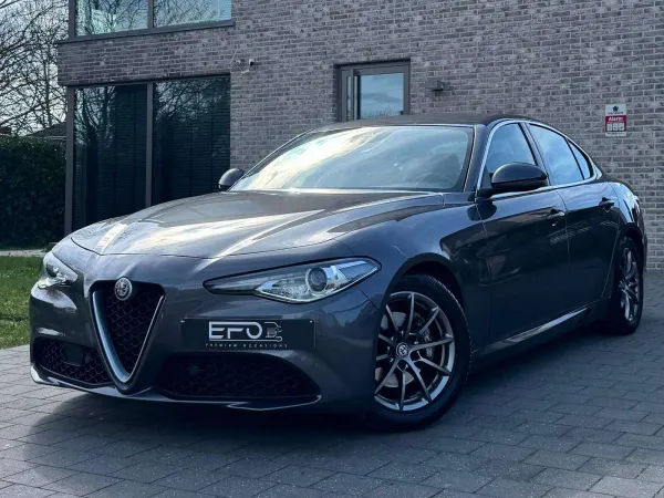 Alfa Romeo Giulia Giulia 2.0 T Super