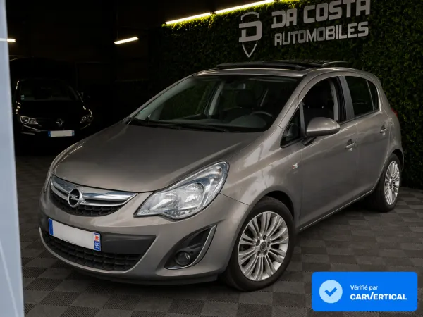Opel Corsa IV PHASE 2 COSMO 1.4 TURBO TWINPORT 120 TOIT OUVRANT ECRAN GPS 25 100 Kms - GARANTIE 1 AN