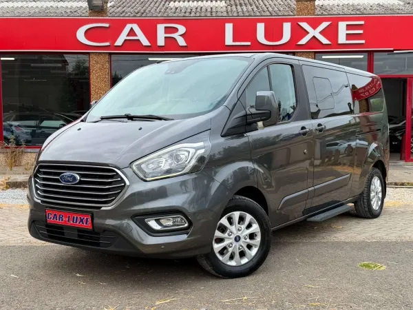 Ford Tourneo Custom 2.O 130CV LANG BOITE AUTO 9 PLACES