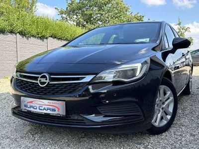 Opel Astra 1.0 Turbo ECOTEC 120 Years LED/CARPLAY/GPS/CRUISE/SENSOR/