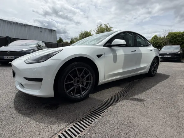 Tesla Model 3 STANDARD PLUS RWD