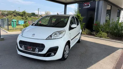 Peugeot 107 1.0e 12V 68ch BLUE LION Active