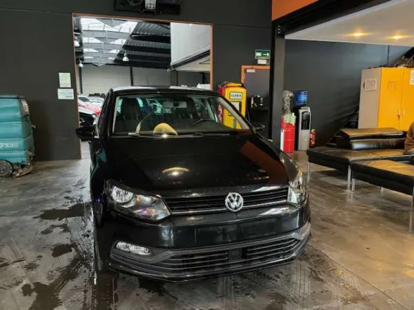 Volkswagen Polo 1.0i - 5 PORTES - A/C - RADIO CD - MEDIA/AUX