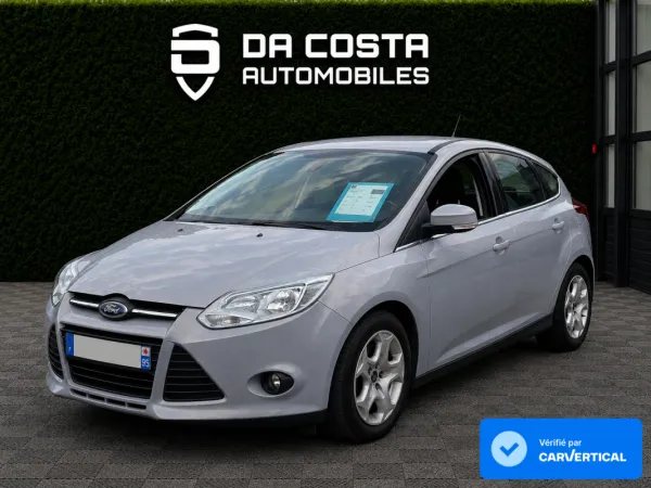Ford Focus III 1.6 TDCI 95 Cv 5 PORTES / BVM6 CRIT AIR 2 - GARANTIE 1 AN