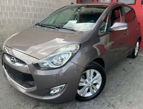 Hyundai iX20 1.4i Lounge ISG Stop + CLIM + CAR-PASS