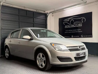 Opel Astra 1.4i Enjoy 87.000 KM Airco