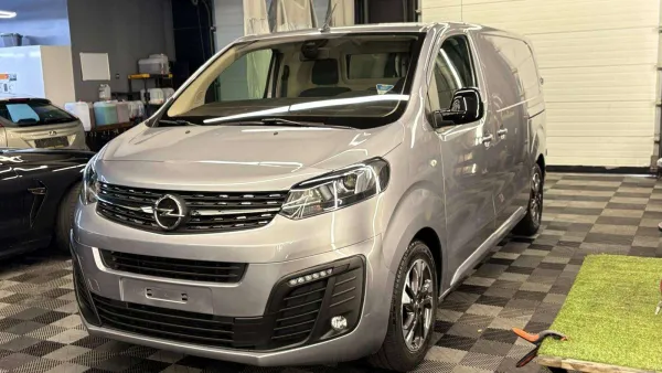 Opel Vivaro 2.0d AUTOMATIQUE bj. 2022 31000km