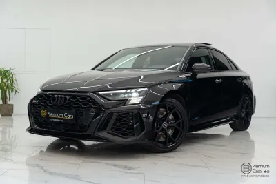 Audi RS3 Quattro Facelift! B&O, open dak! Sfeer! Garantie!