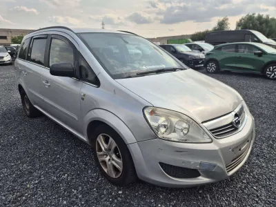 Opel Zafira 1.6i / Capteurs de stationnement / Clim Auto / Mar