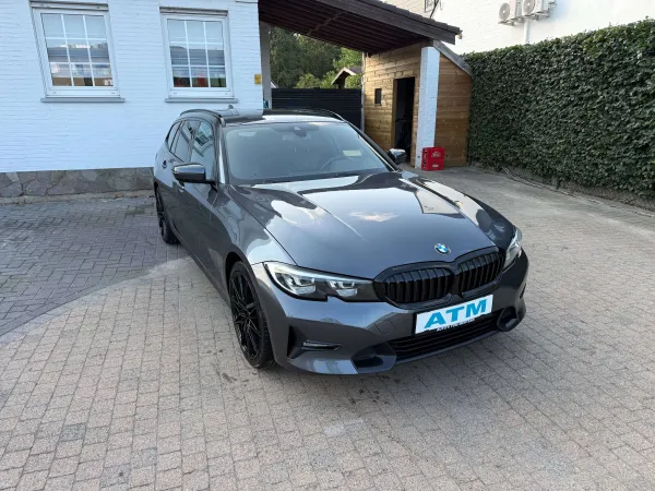 BMW 318 Touring 318 dA MHEV M Sport/Leder/pdc V&A/Blackline/Navi/M sport stuur/Sport ophanging/LANE ASSIST