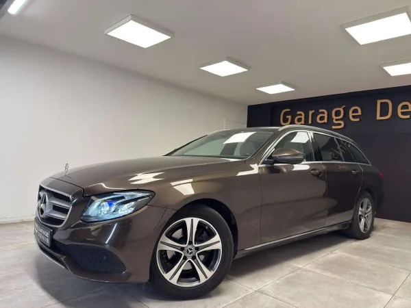Mercedes-Benz E 220 LED**TOIT OUVRANT**GPS**CAMERA 360**GARANTIE 12MOI