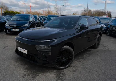 Xpeng G9 BLACK EDITION 93.1 KWH 575ch PERFORMANCE